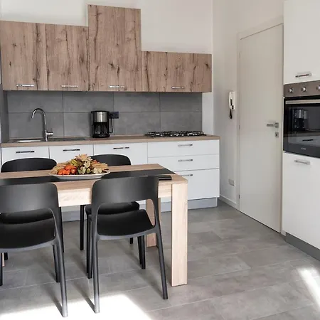 Incantevole Terrazza Sul Di Apartamento